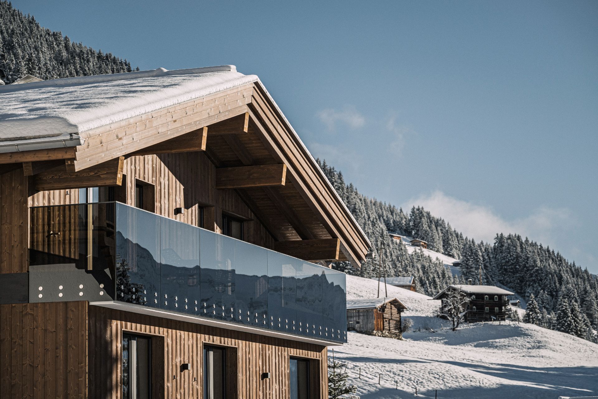 Aussenansicht im Winter der Suite Mountain View im Hotel Bergkristall Hippach