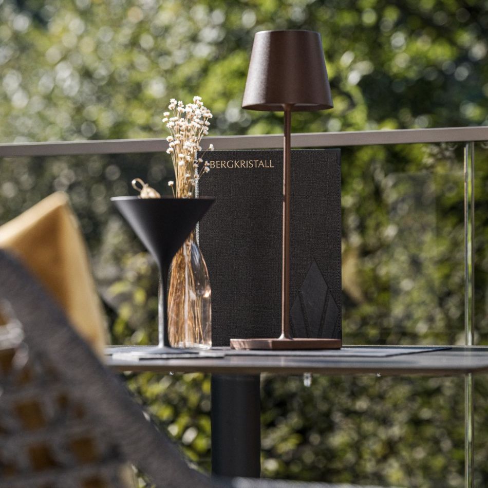 Drinks auf der Sonnen-Terrasse im Hotel Bergkristall Hippach