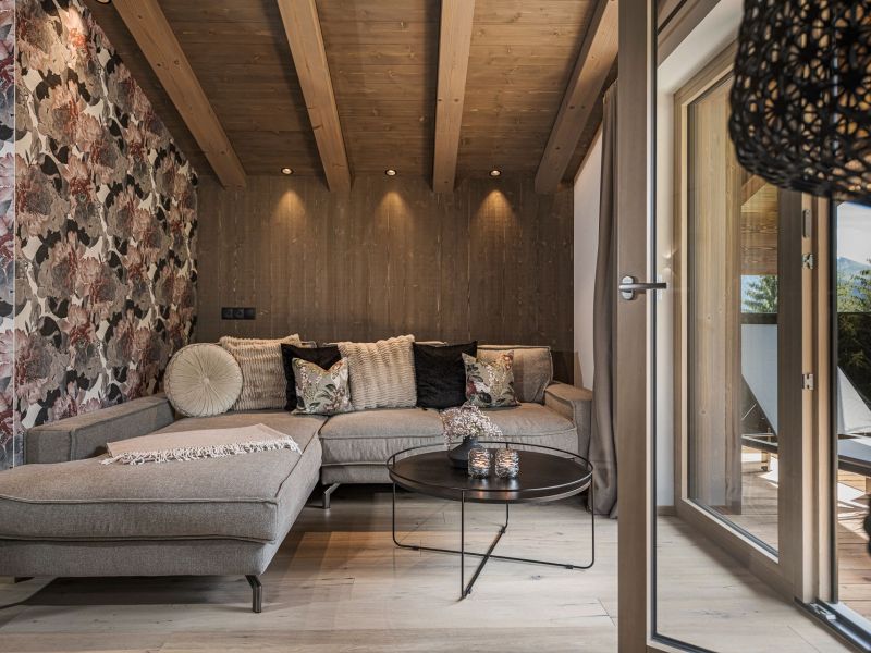 Wohnbereich in der Suite Mountain View im Hotel Bergkristall Hippach