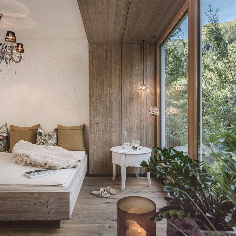 Entspannen im Wellnessbereich im Hotel Bergkristall Hippach
