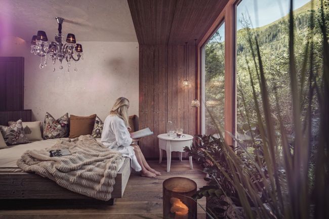 Entspannen im Wellnessbereich im Hotel Bergkristall Hippach