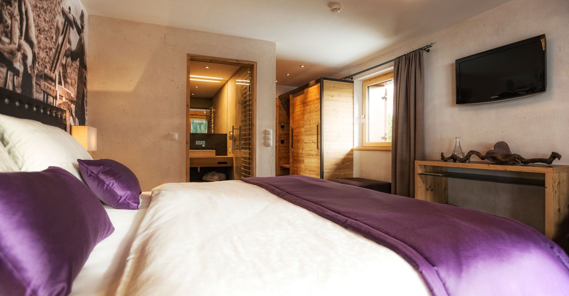 Doppelbett im Doppelzimmer Panorama im Hotel Bergkristall Hippach