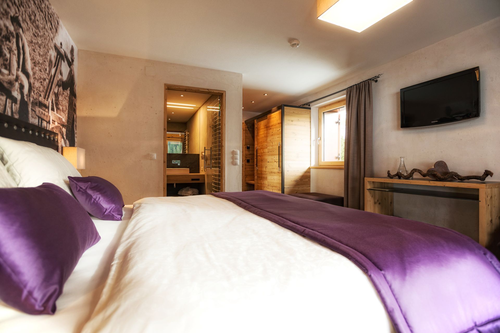 Doppelbett im Doppelzimmer Panorama im Hotel Bergkristall Hippach